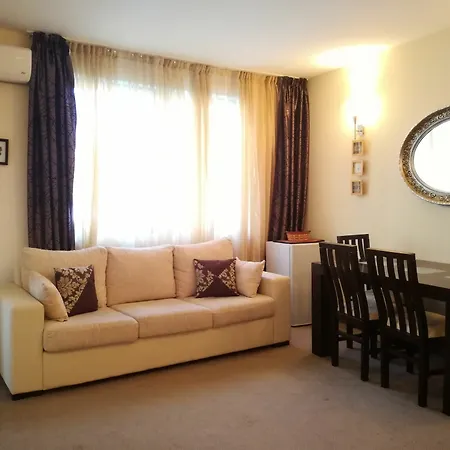 Two Bedroom With Kitchen Apartmán Sluneční pobřeží